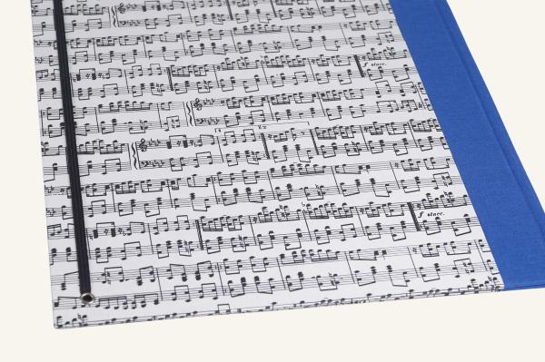 Blaue Notenmappe A4,Notenmotiv, handgefertigt mit Gummiband